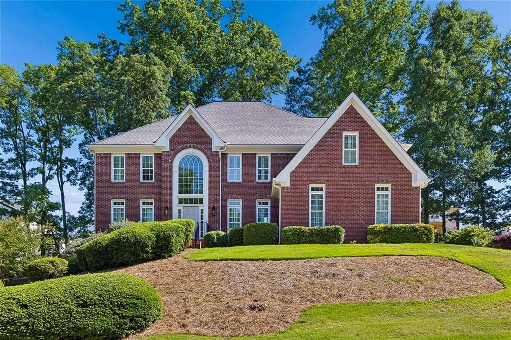 6 bedroom, 5 bathroom, 5,398 sq ft single family residence sold at 3920 Brookline Drive, Alpharetta, GA 30022