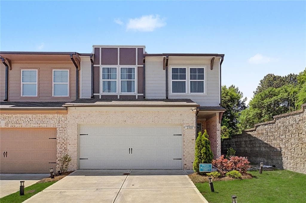 3 bedroom, 3 bathroom, 2,385 sq ft townhouse sold at 2310 Portrush Way, Atlanta, GA 30339