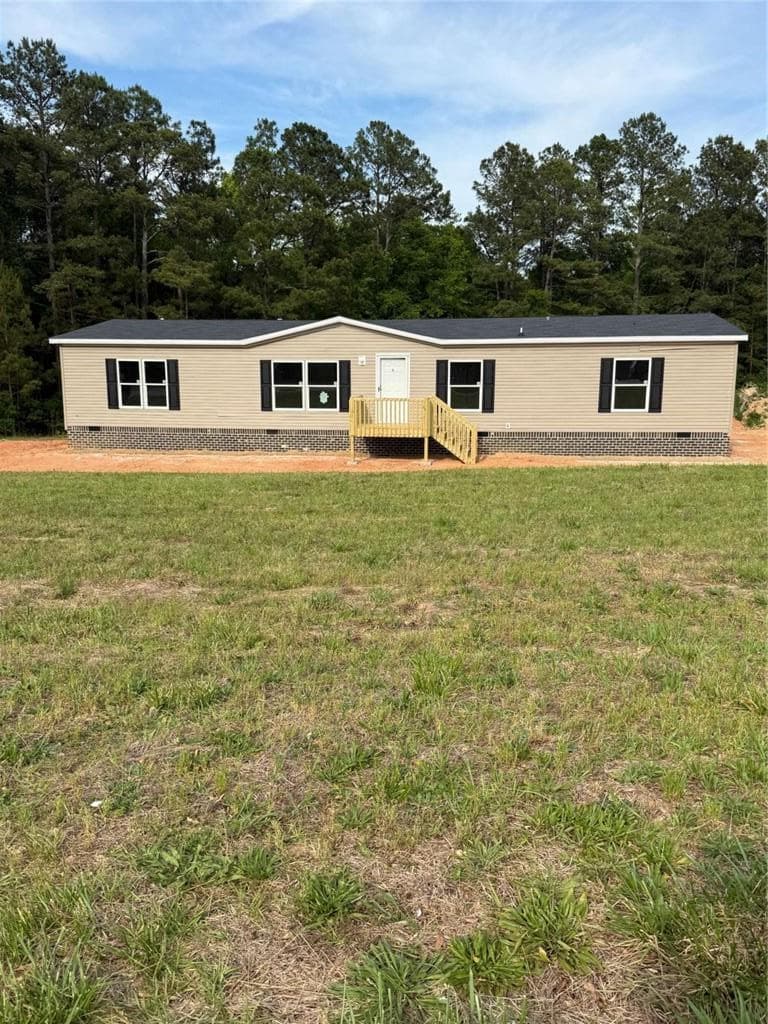 4 bedroom, 2 bathroom, 2,176 sq ft single family residence sold at 1052 Jones Ferry Road, Elberton, GA 30635
