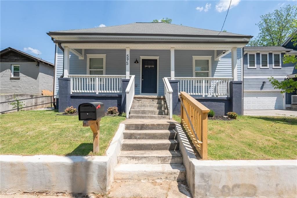 4 bedroom, 2 bathroom, 1,788 sq ft single family residence for sale at 595 English Avenue, Atlanta, GA 30318