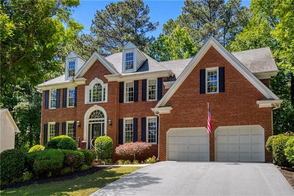6 bedroom, 4 bathroom, 4,227 sq ft single family residence under contract at 2070 Linkside Drive, Alpharetta, GA 30005