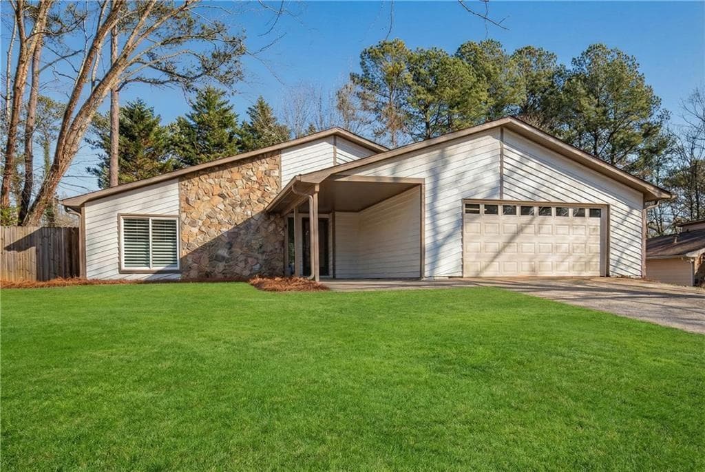 3 bedroom, 2 bathroom, 1,848 sq ft single family residence sold at 860 Waterbrook Court, Roswell, GA 30076