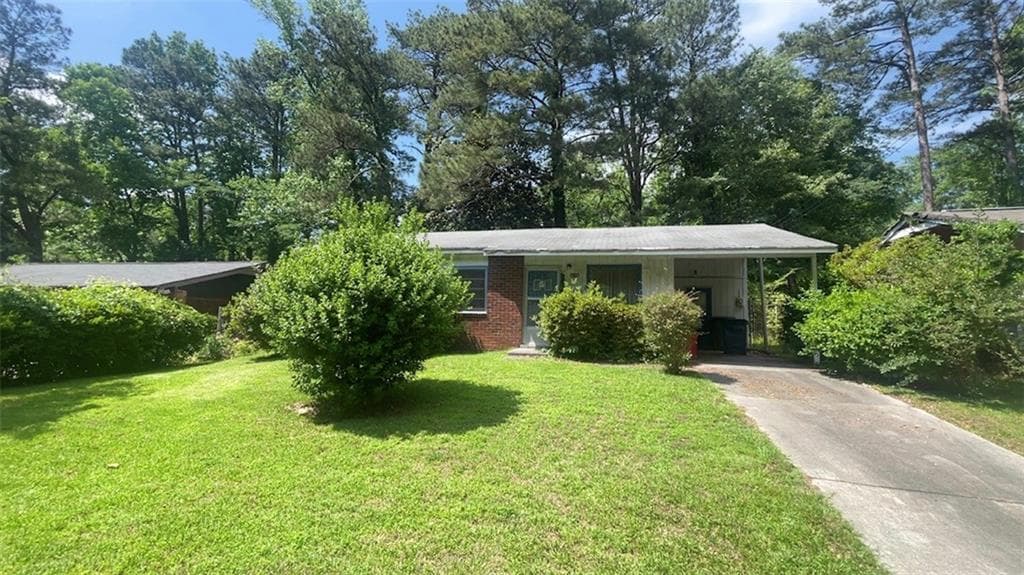 3 bedroom, 1 bathroom, 850 sq ft single family residence for sale at 2776 Santa Barbara Drive, Atlanta, GA 30318