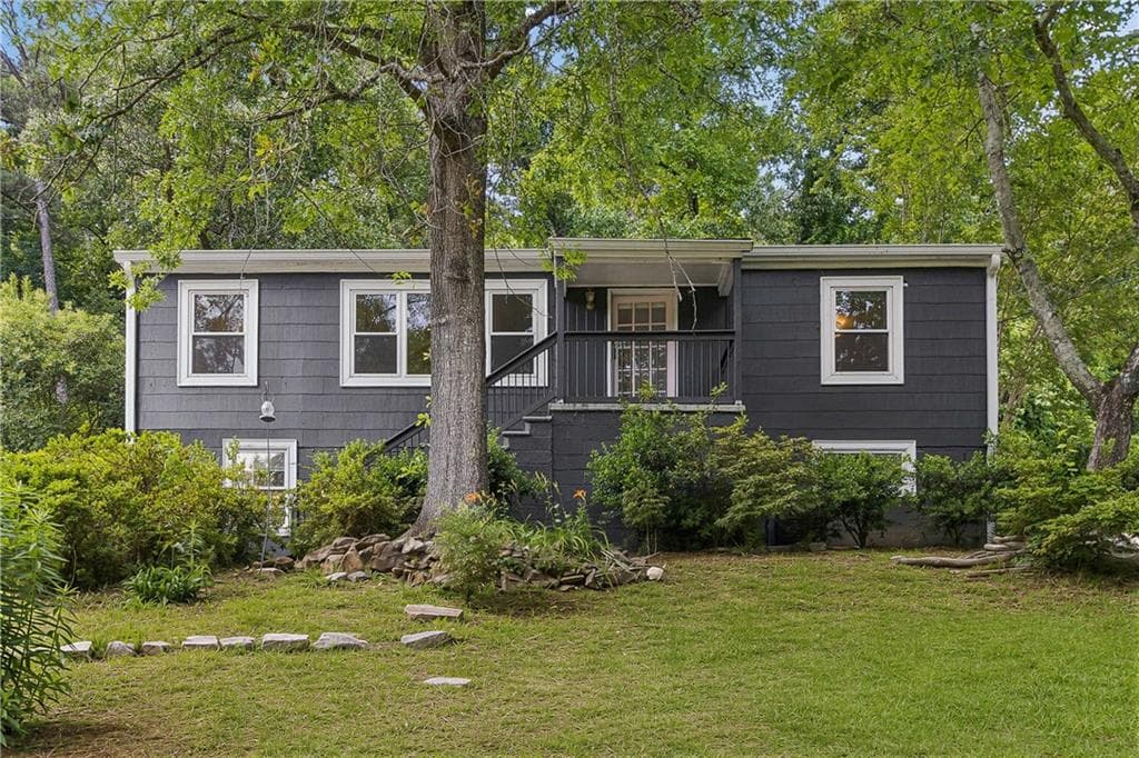 4 bedroom, 2 bathroom, 1,845 sq ft single family residence sold at 1992 Shalimar Drive, Atlanta, GA 30345