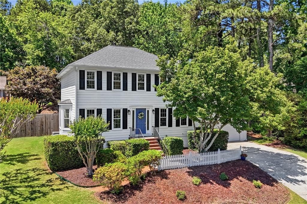 530 Woodline Court, Roswell, GA 30076 — most recent listing photo