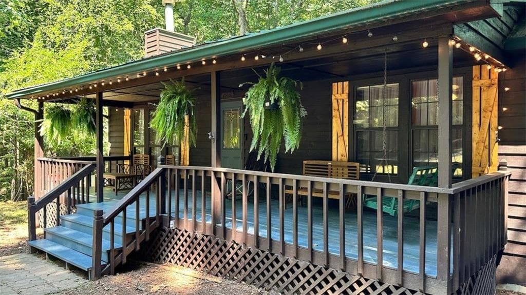 3 bedroom, 2 bathroom, 1,562 sq ft single family residence sold at 1704 Newport Drive, Ellijay, GA 30540