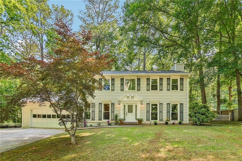 3 bedroom, 3 bathroom, 2,028 sq ft single family residence sold at 160 Deanna Court, Lawrenceville, GA 30046
