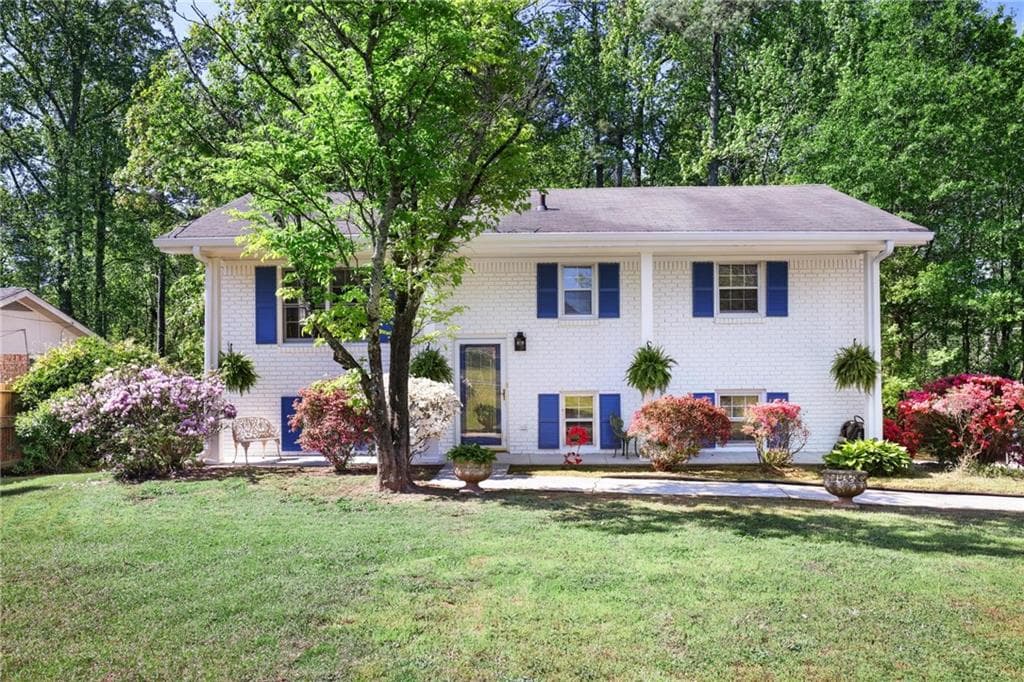 4 bedroom, 2 bathroom, 2,080 sq ft single family residence for sale at 1995 Calvary Hill Court, Marietta, GA 30008
