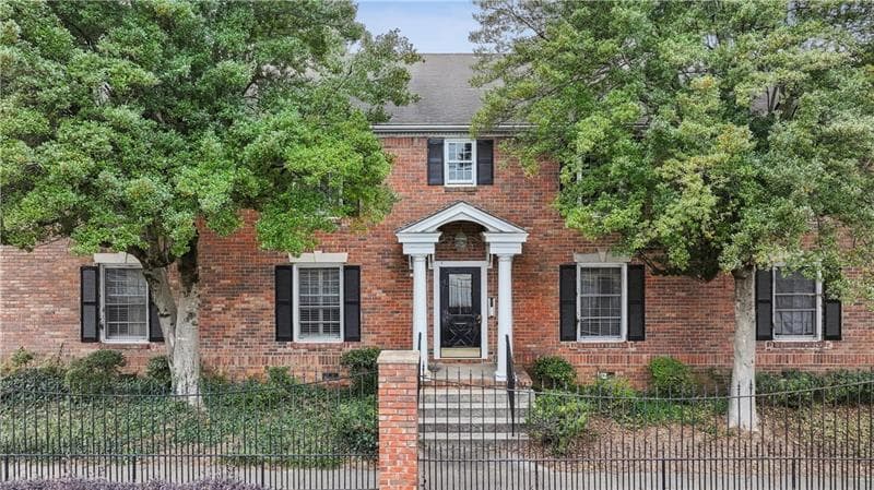 2 bedroom, 2 bathroom, 1,026 sq ft condominium sold at 6700 Roswell Road 32C, Sandy Springs, GA 30328