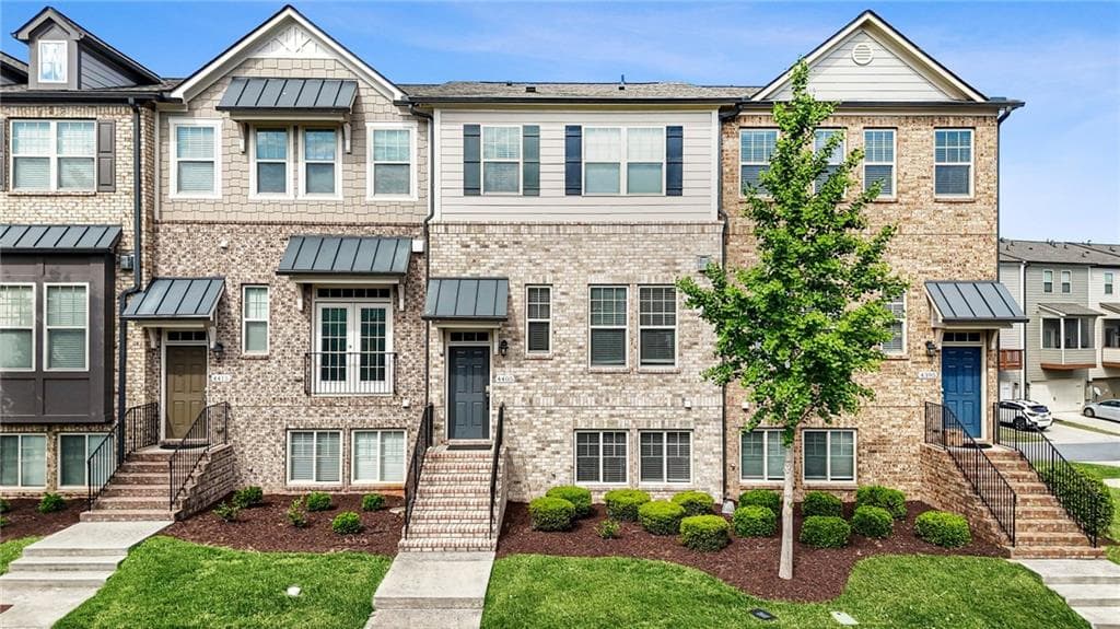 3 bedroom, 4 bathroom, 2,000 sq ft townhouse for sale at 4405 DONAHUE Avenue, Sugar Hill, GA 30518