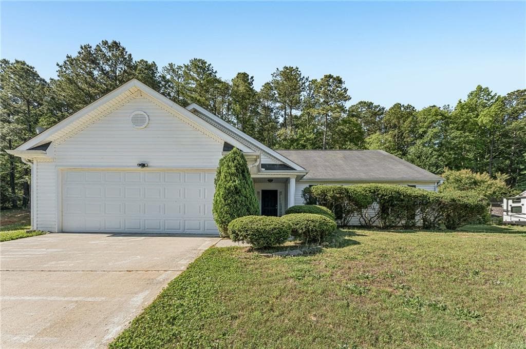 3 bedroom, 2 bathroom, 1,482 sq ft single family residence for sale at 209 Harlan Heights Road, Villa Rica, GA 30180