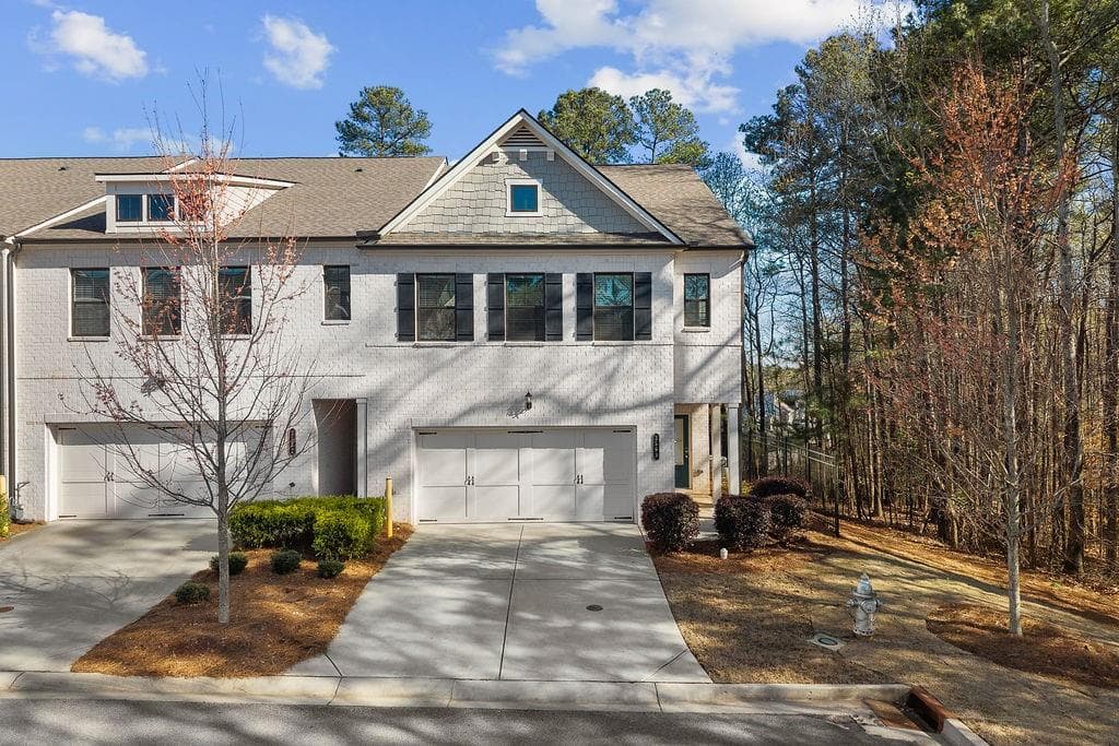 3 bedroom, 3 bathroom, 2,215 sq ft townhouse for sale at 3592 Amarath Terrace, Duluth, GA 30096
