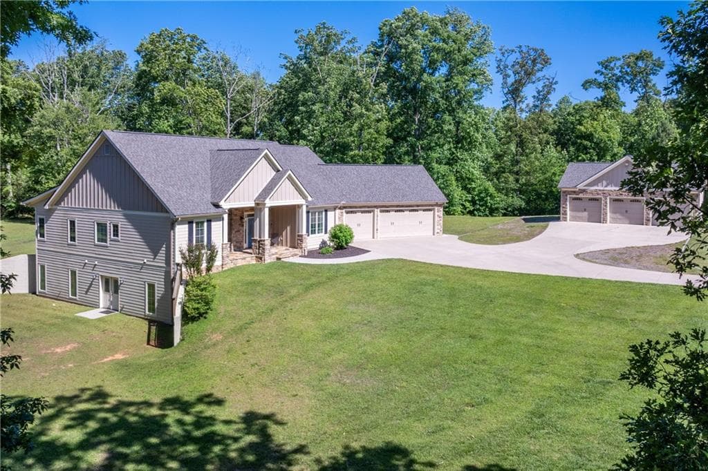 3 bedroom, 3 bathroom, 4,320 sq ft single family residence sold at 161 White Tail Ridge Road, Jasper, GA 30143