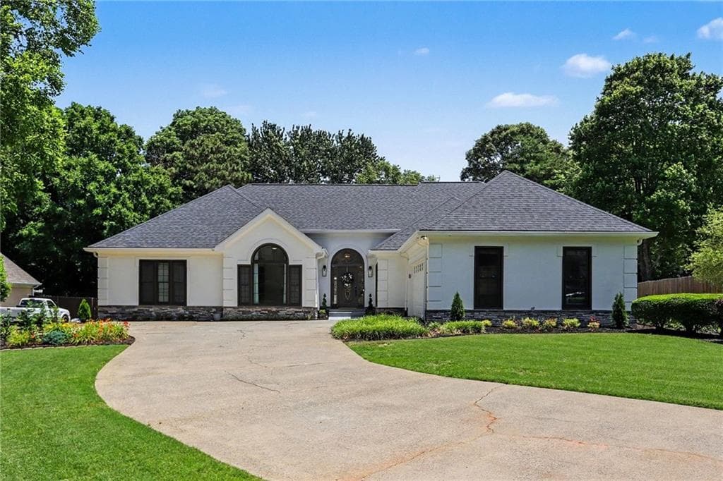 565 Wexford Hollow Run, Roswell, GA 30075 — most recent listing photo