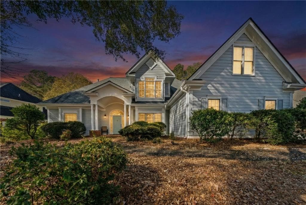 3 bedroom, 3 bathroom, 2,669 sq ft single family residence sold at 8370 Fairway Drive, Covington, GA 30014
