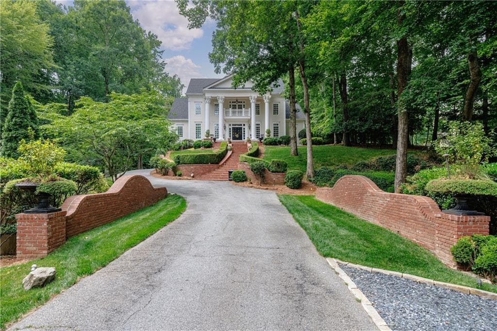 6 bedroom, 5 bathroom, 8,527 sq ft single family residence for sale at 510 Londonberry Road, Atlanta, GA 30327