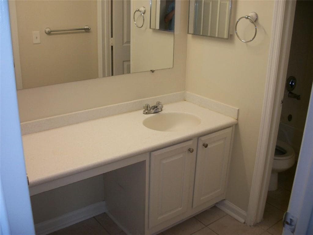 3 bedroom, 2 bathroom, 1,568 sq ft townhouse sold at 295 Winding River Drive K, Atlanta, GA 30350