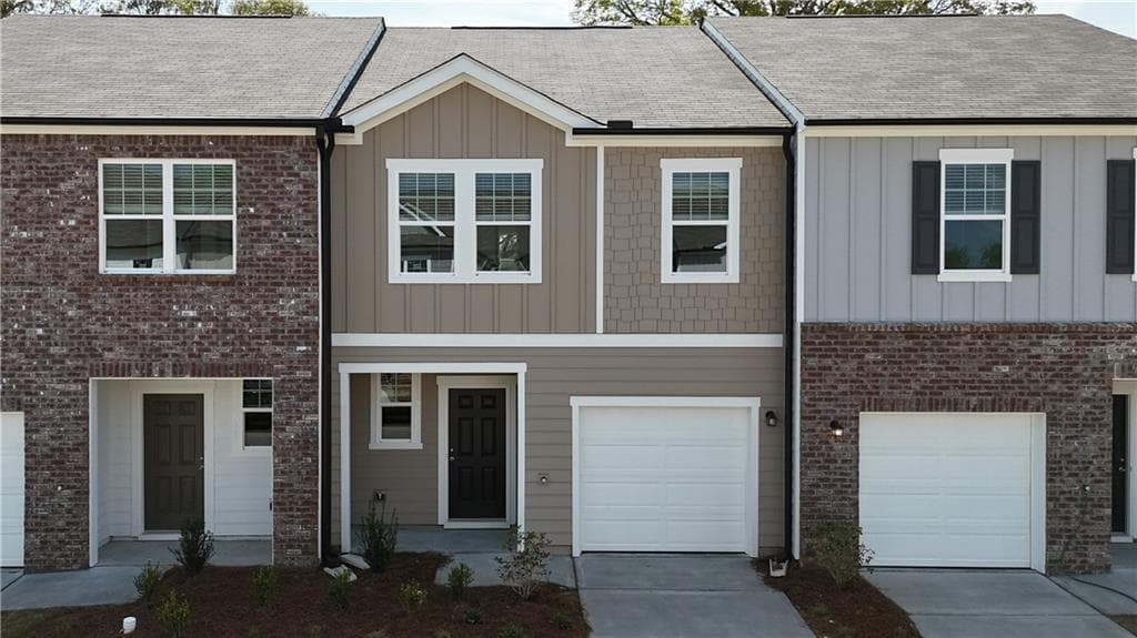 3 bedroom, 3 bathroom, 1,421 sq ft townhouse sold at 1103 Lucienne Boulevard, Auburn, GA 30011