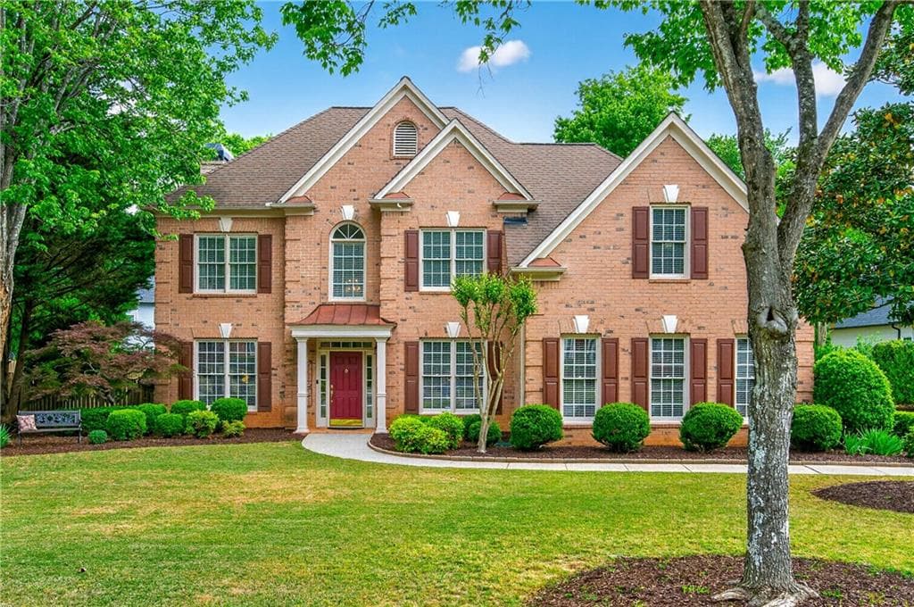 4 bedroom, 4 bathroom, 2,699 sq ft single family residence for sale at 920 Whitetail Court, Alpharetta, GA 30005