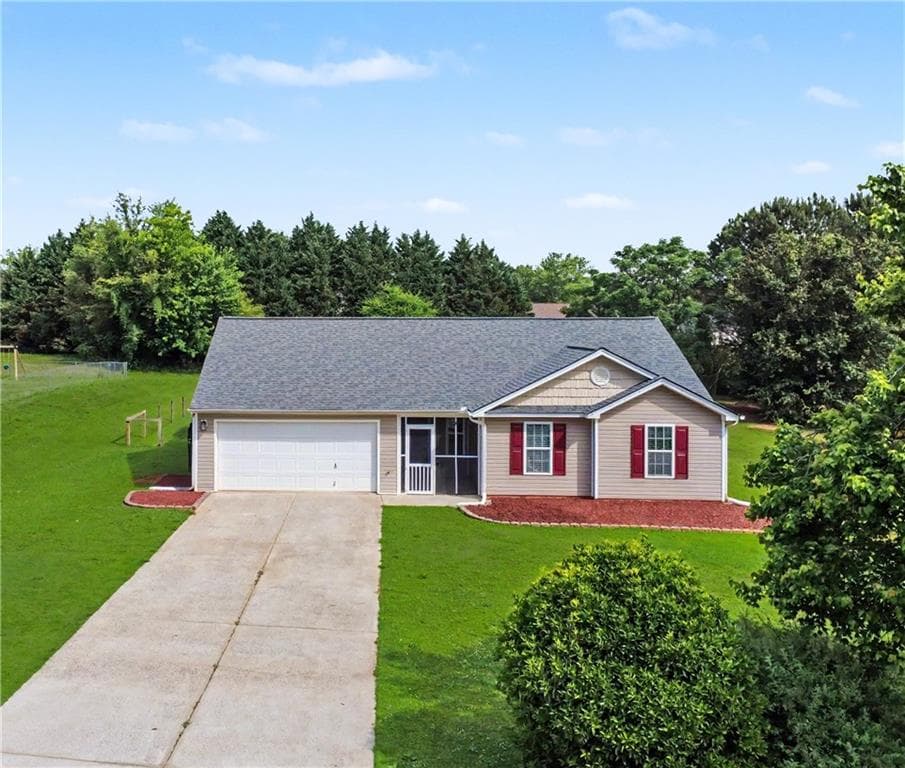 3 bedroom, 2 bathroom, 1,204 sq ft single family residence sold at 1246 Clearwater Drive, Winder, GA 30680