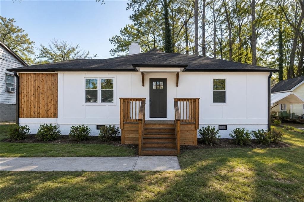 4 bedroom, 3 bathroom, 2,100 sq ft single family residence sold at 1344 Lynford Drive, Atlanta, GA 30310