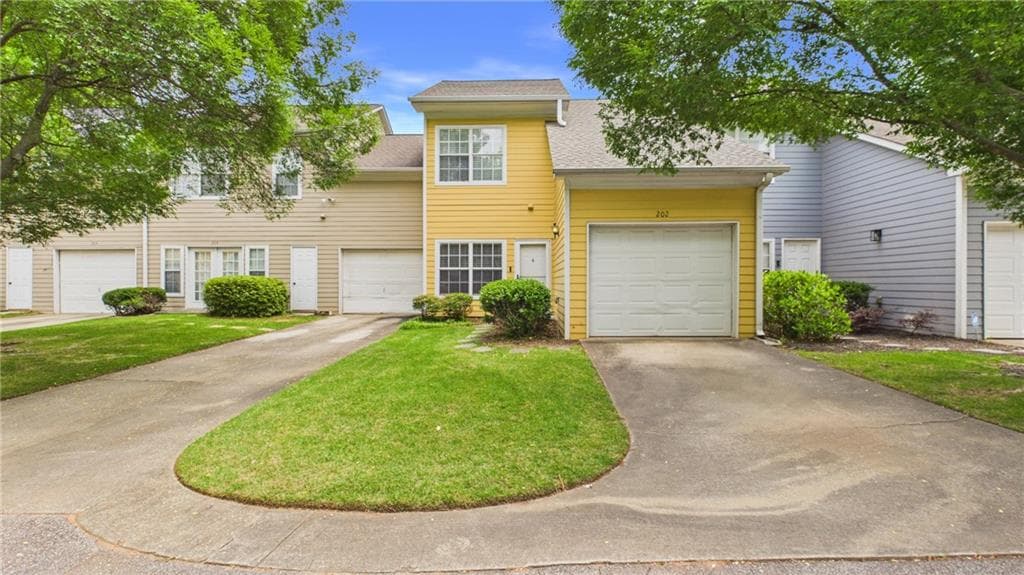 2 bedroom, 3 bathroom, 1,300 sq ft townhouse sold at 230 Amal Drive 202, Atlanta, GA 30315