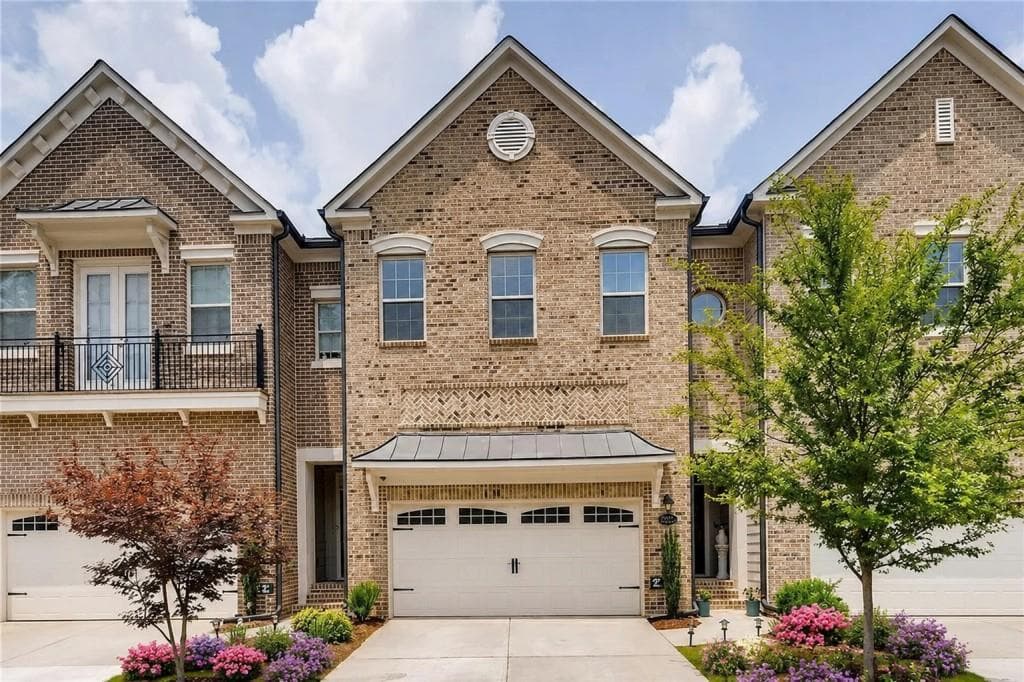 4 bedroom, 4 bathroom, 3,000 sq ft townhouse for sale at 2326 Willington Shoals Place, Smyrna, GA 30080