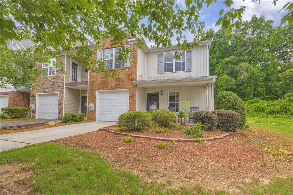 3 bedroom, 3 bathroom, 1,578 sq ft townhouse sold at 1498 Box Circle, Winder, GA 30680