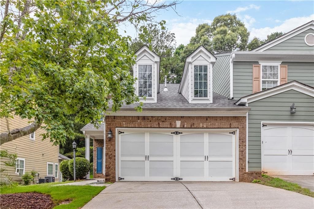 3 bedroom, 3 bathroom, 1,636 sq ft townhouse sold at 6273 Colonial View, Fairburn, GA 30213