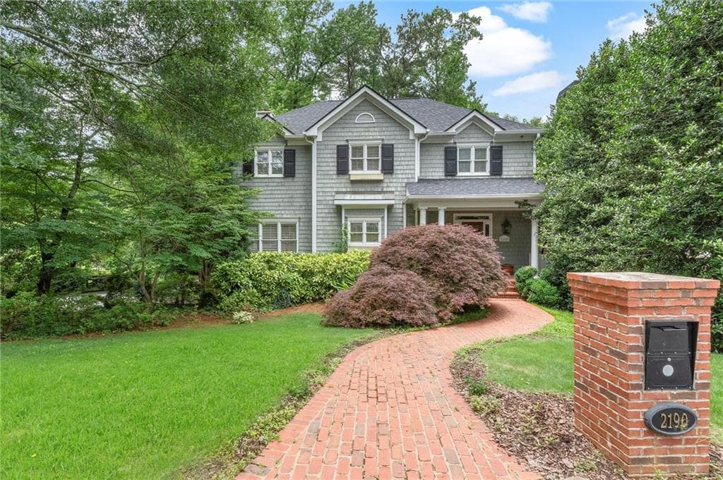 4 bedroom, 4 bathroom, 3,351 sq ft single family residence sold at 2190 Stephen Long Drive, Atlanta, GA 30305