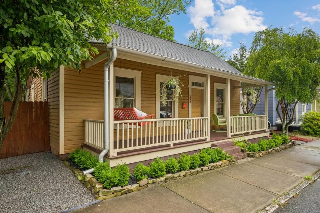 1 bedroom, 1 bathroom single family residence sold at 597 Gaskill Street, Atlanta, GA 30316