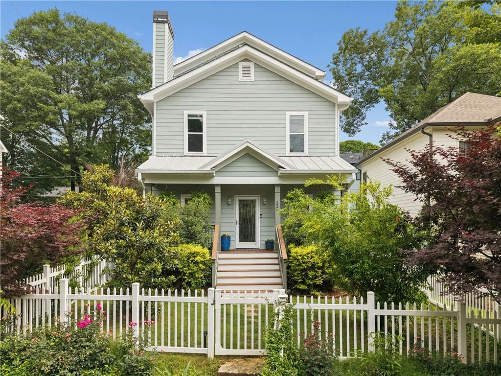 3 bedroom, 4 bathroom, 2,655 sq ft single family residence sold at 226 Farrington Avenue, Atlanta, GA 30315