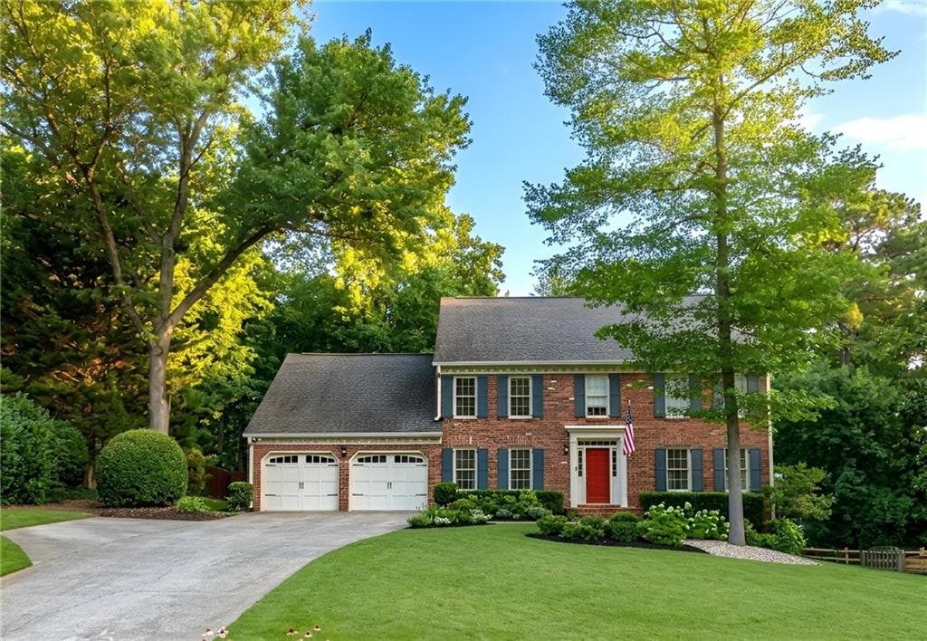 4 bedroom, 3 bathroom, 3,980 sq ft single family residence sold at 4895 Hampton Lake Drive, Marietta, GA 30068