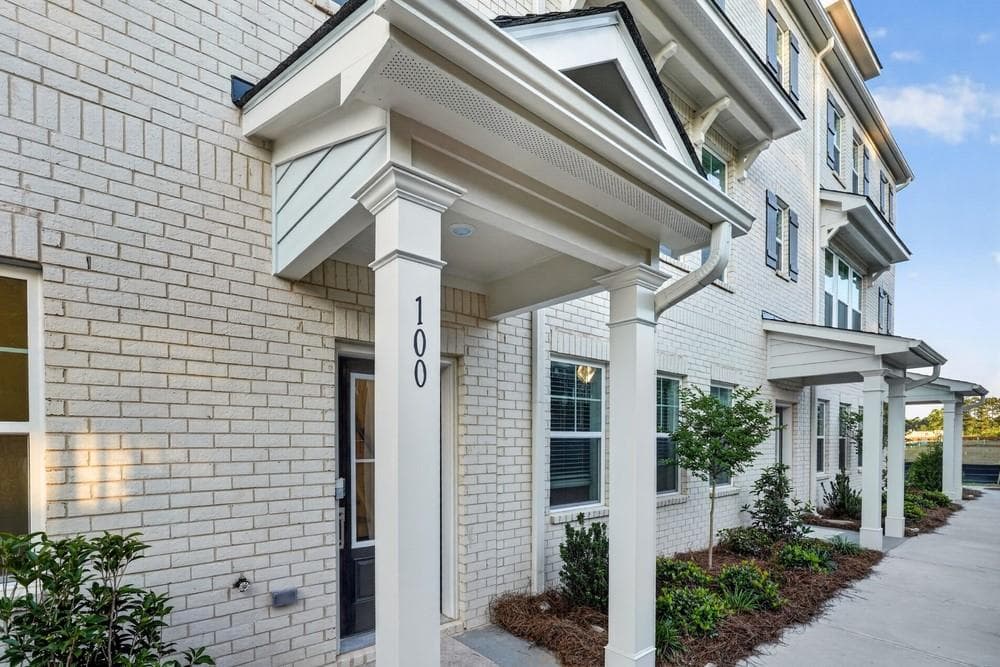 3 bedroom, 4 bathroom, 1,893 sq ft townhouse for sale at 100 Epperly Way, Tucker, GA 30084