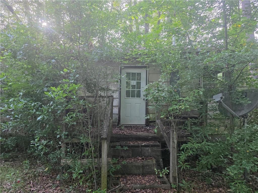 2 bedroom, 1 bathroom, 560 sq ft single family residence sold at 150 Star Drive, Athens, GA 30601