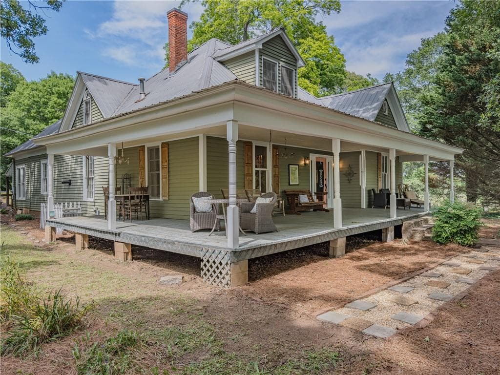 4 bedroom, 3 bathroom, 2,600 sq ft single family residence for sale at 91 Boogers Hill Road, Oxford, GA 30054