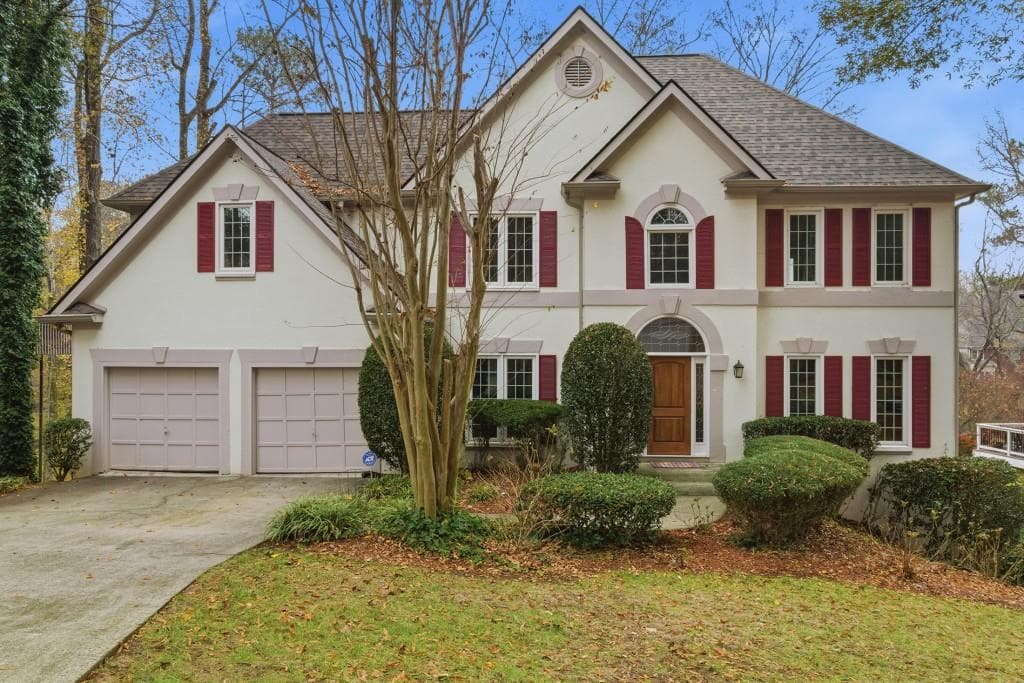 4 bedroom, 3 bathroom, 3,044 sq ft single family residence under contract at 5635 Ashewoode Downs Drive, Alpharetta, GA 30005