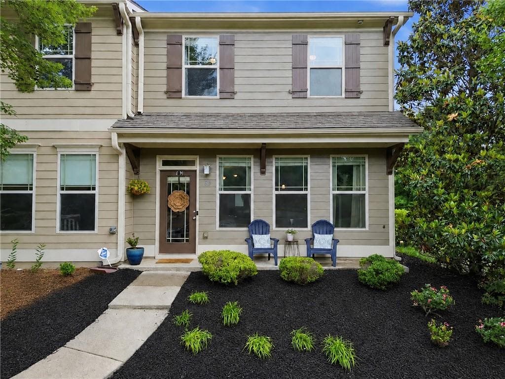 3 bedroom, 3 bathroom, 1,668 sq ft townhouse sold at 615 Myers Gate Road, Ball Ground, GA 30107