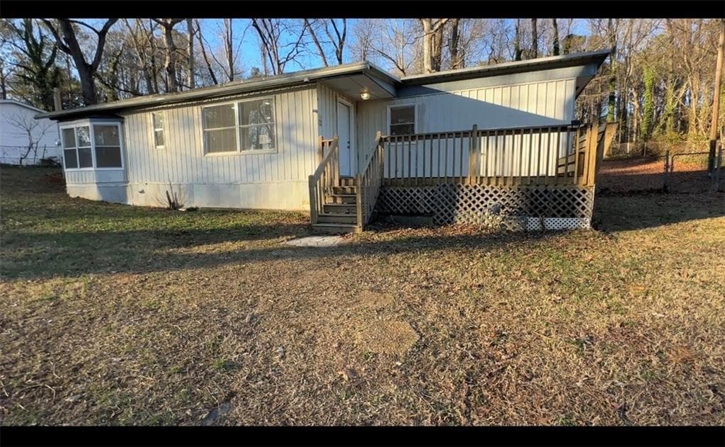 3 bedroom, 2 bathroom, 900 sq ft single family residence sold at 1416 Oak Lane, Acworth, GA 30102
