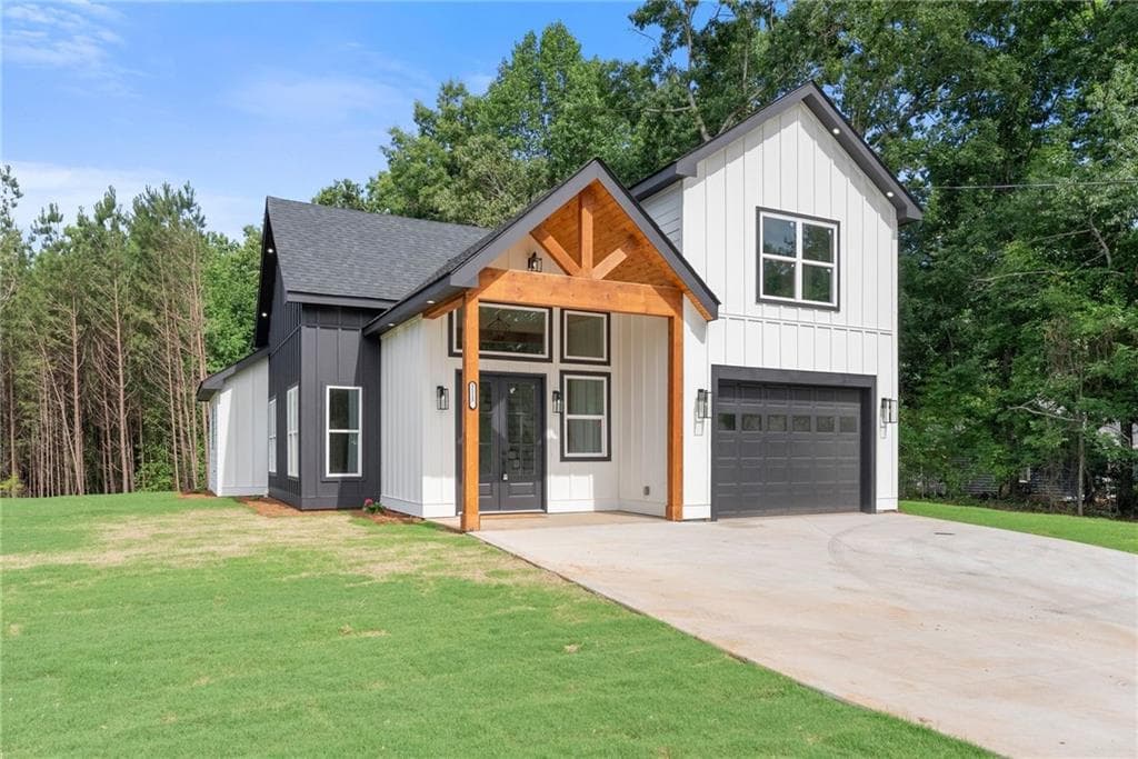 3 bedroom, 3 bathroom single family residence sold at 3115 Heritage Crossing Drive, Buford, GA 30519