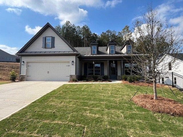 2 bedroom, 2 bathroom, 2,114 sq ft single family residence under contract at 704 Highgrove Pass, Canton, GA 30115