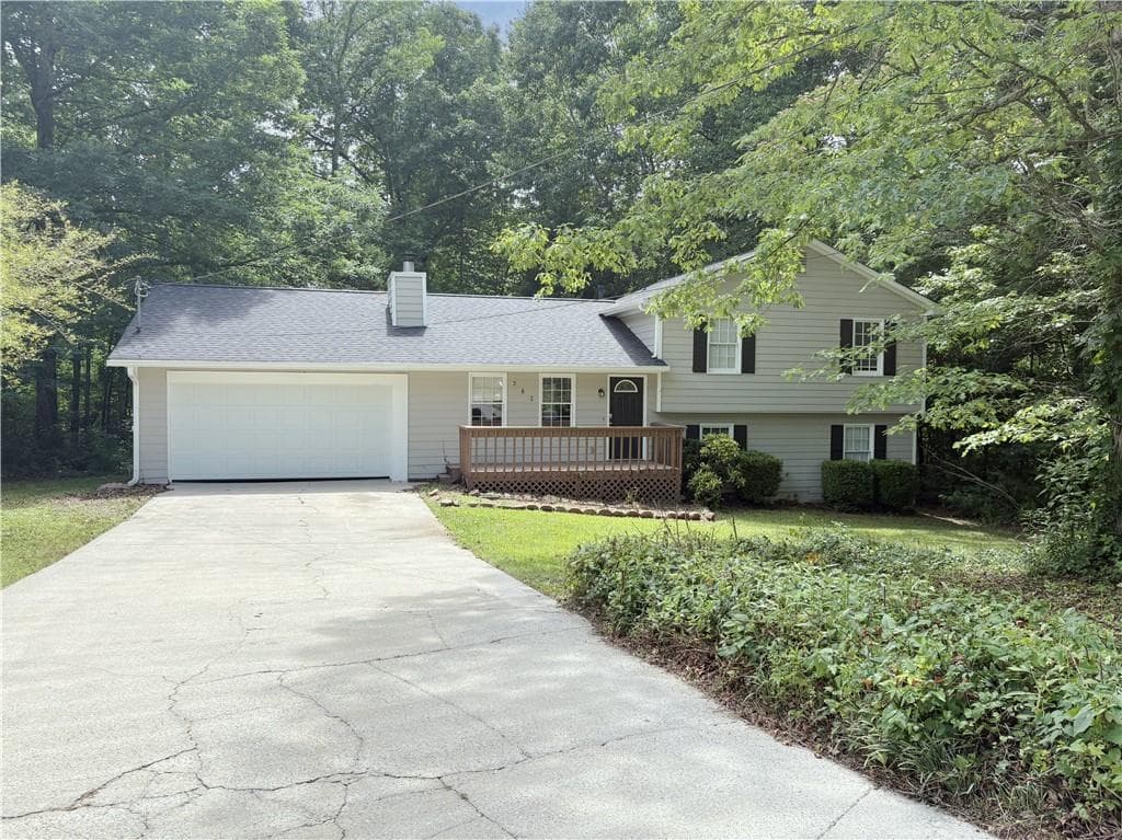 4 bedroom, 3 bathroom, 2,114 sq ft single family residence for sale at 385 Nectarine Drive, Newnan, GA 30265