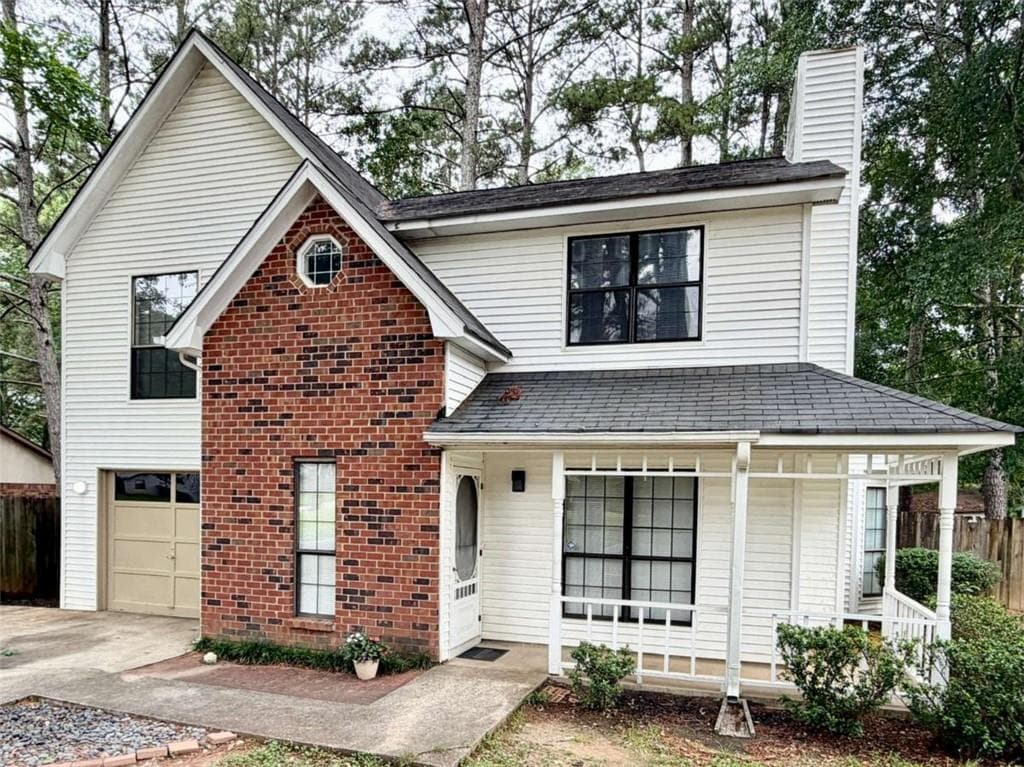 3 bedroom, 3 bathroom, 1,648 sq ft single family residence sold at 8885 Gardener Drive, Jonesboro, GA 30238