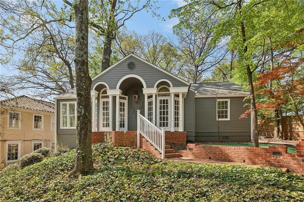 3 bedroom, 3 bathroom single family residence sold at 21 Brighton Road, Atlanta, GA 30309