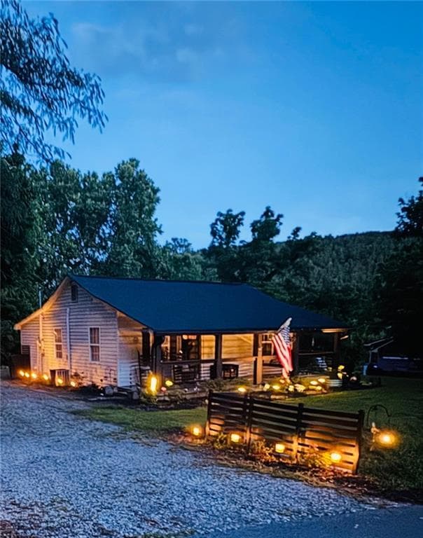2 bedroom, 1 bathroom, 784 sq ft single family residence sold at 190 Old Blairsville Highway, Talking Rock, GA 30175