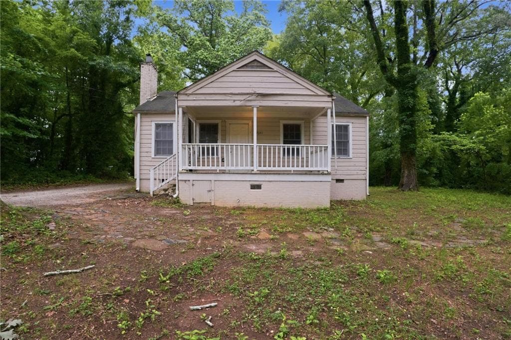 2 bedroom, 1 bathroom, 1,020 sq ft single family residence sold at 2641 Sylvan Road, Atlanta, GA 30344