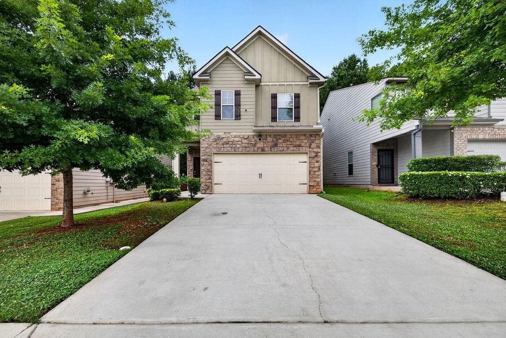 3 bedroom, 3 bathroom, 1,950 sq ft single family residence sold at 5095 Rapahoe Trail, Atlanta, GA 30349