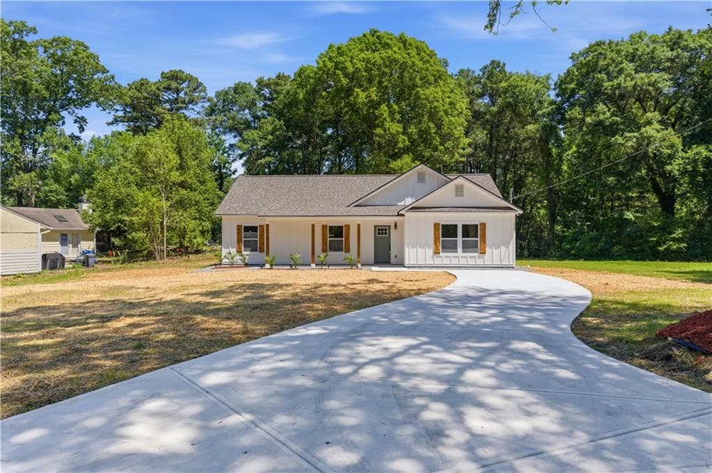 523 Weaver Drive, Marietta, GA 30066 — most recent listing photo