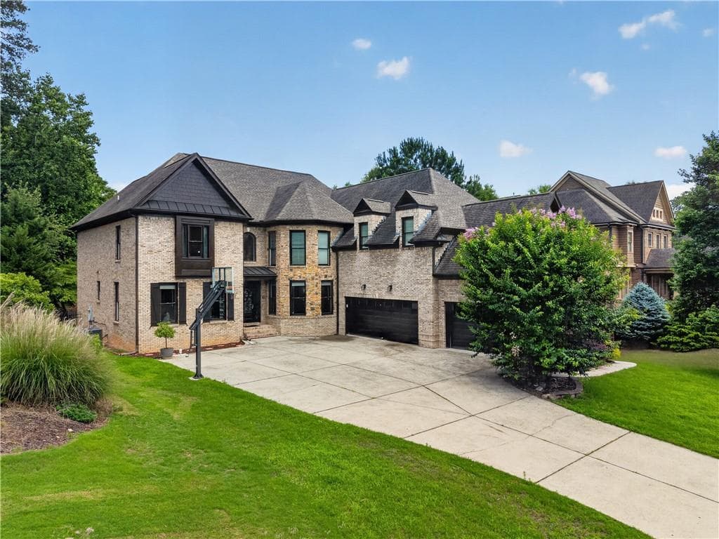 7 bedroom, 5 bathroom, 4,566 sq ft single family residence for sale at 585 Settles Brook Court, Suwanee, GA 30024