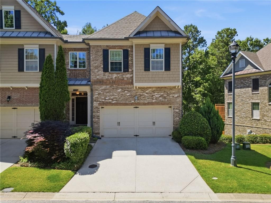 4 bedroom, 4 bathroom, 3,100 sq ft townhouse sold at 7670 Glisten Avenue, Atlanta, GA 30328